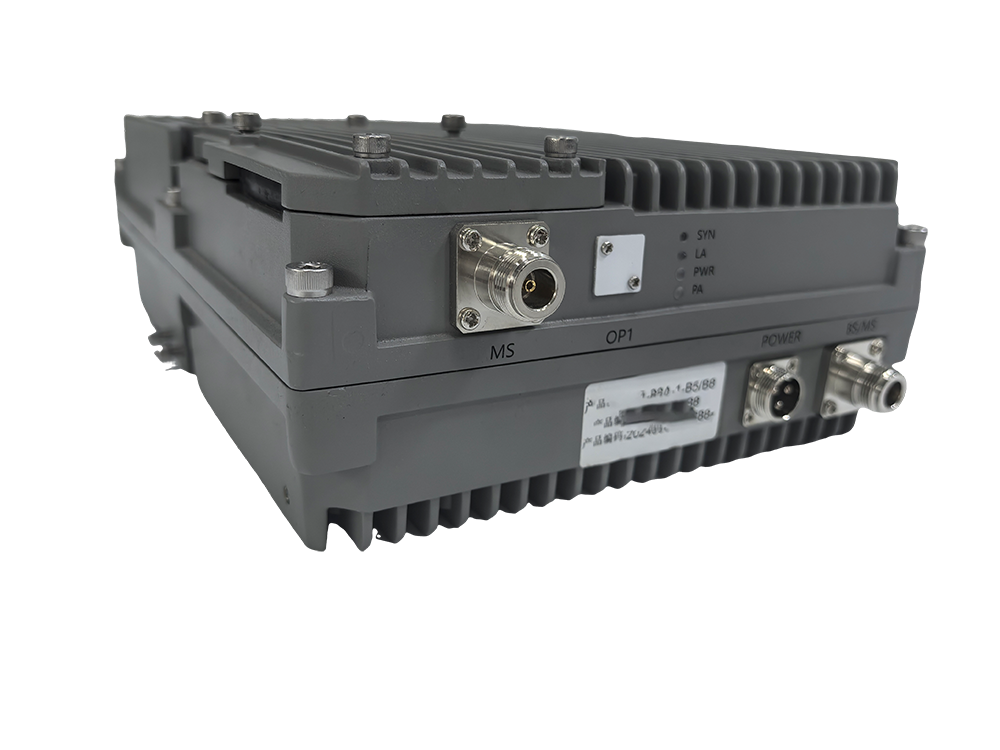  华阴三频手机信号接收器2000㎡